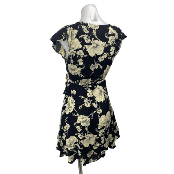 Free People Black White Floral Print V-Neck Ruffle Sleeve Mini Wrap Dress Size S - Picture 2 of 3
